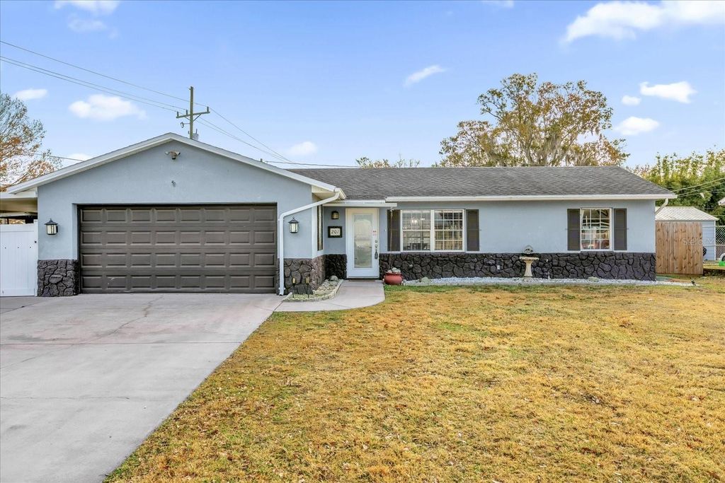 201 VERMONT AVENUE, St Cloud, FL 34769