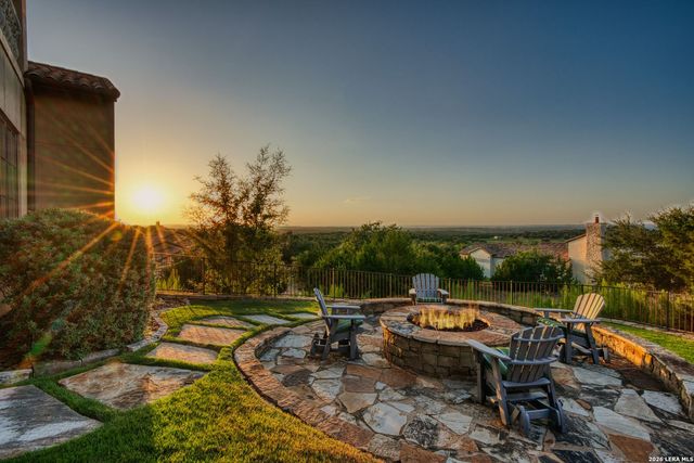 12 VITTORIA RDG, Boerne, TX 78006