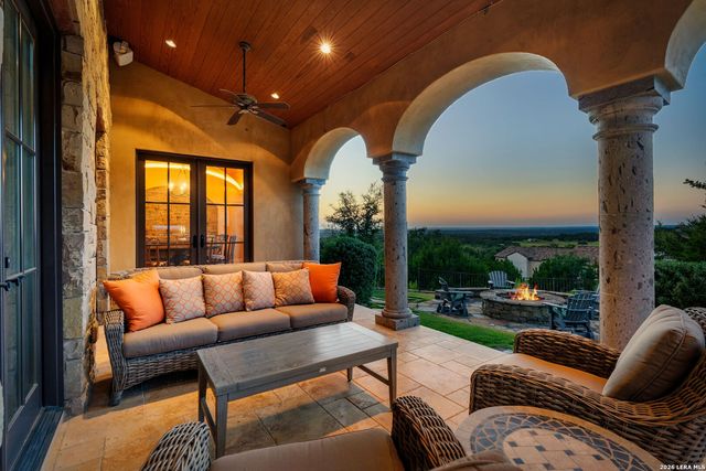 12 VITTORIA RDG, Boerne, TX 78006