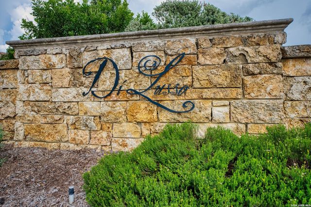 12 VITTORIA RDG, Boerne, TX 78006