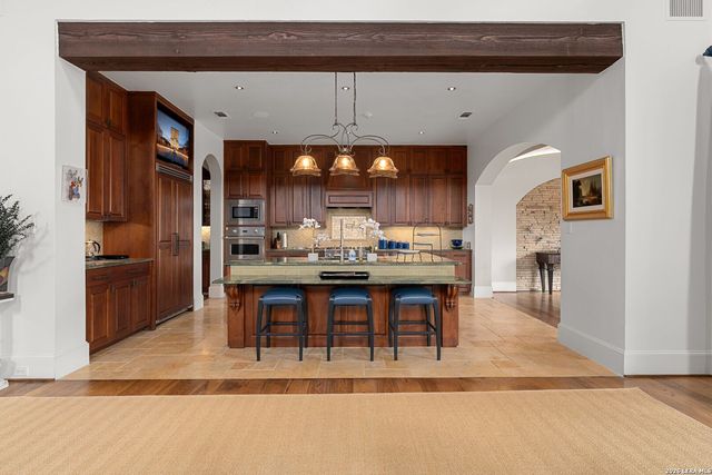 12 VITTORIA RDG, Boerne, TX 78006
