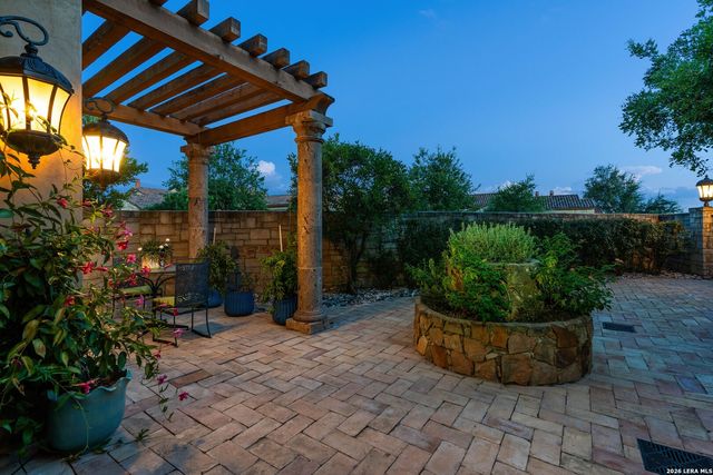 12 VITTORIA RDG, Boerne, TX 78006