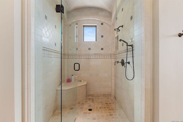 12 VITTORIA RDG, Boerne, TX 78006