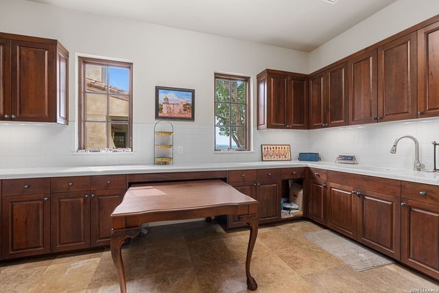 12 VITTORIA RDG, Boerne, TX 78006