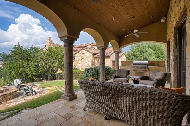 12 VITTORIA RDG, Boerne, TX 78006