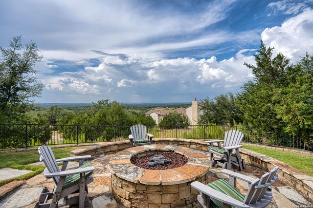 12 VITTORIA RDG, Boerne, TX 78006