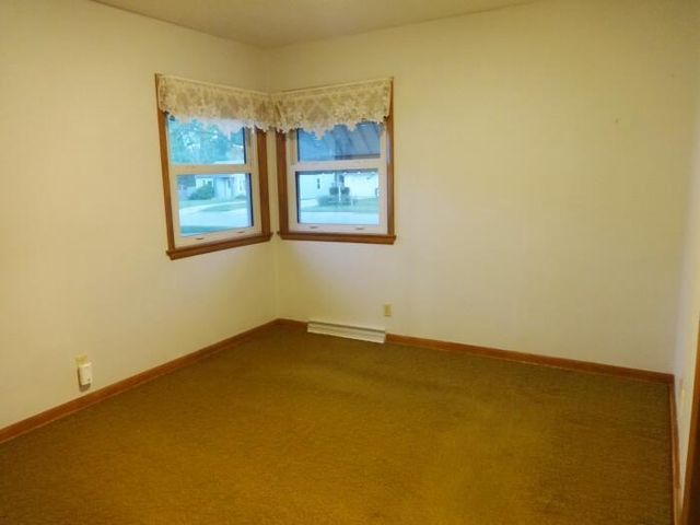 616 Rohda DRIVE, Waterford, WI 53185
