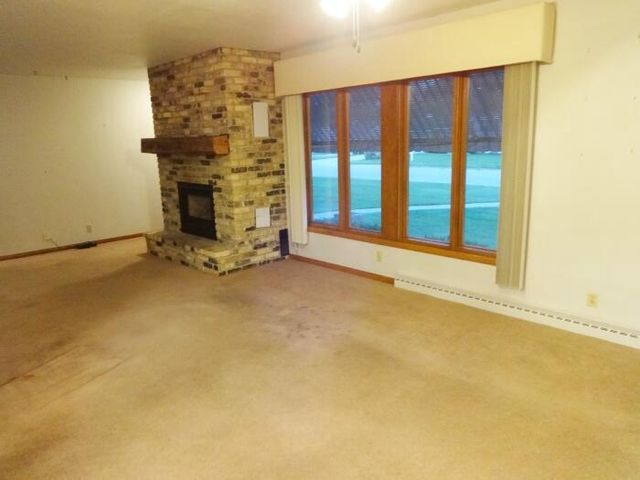616 Rohda DRIVE, Waterford, WI 53185