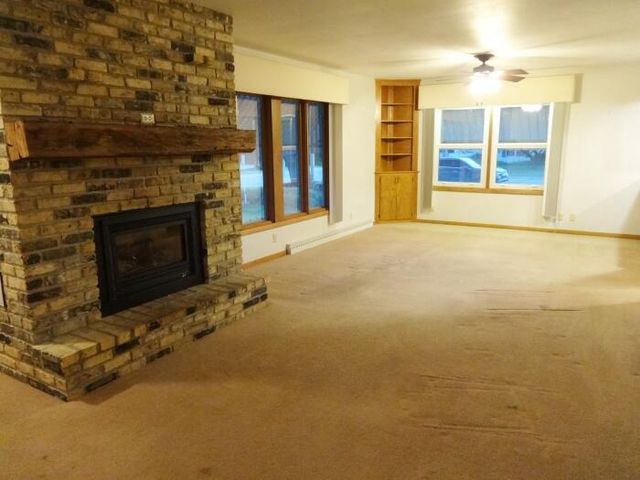 616 Rohda DRIVE, Waterford, WI 53185