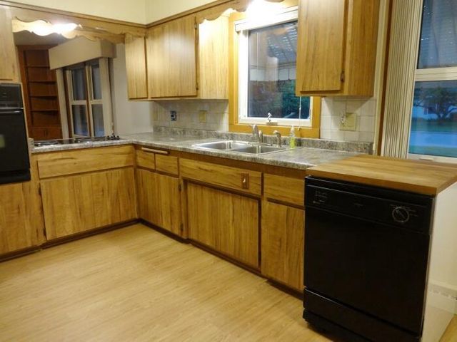 616 Rohda DRIVE, Waterford, WI 53185