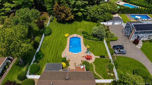 72 Dix Highway, Dix Hills, NY 11746