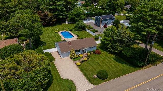 72 Dix Highway, Dix Hills, NY 11746
