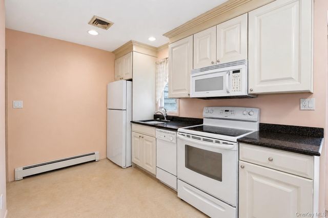 72 Dix Highway, Dix Hills, NY 11746