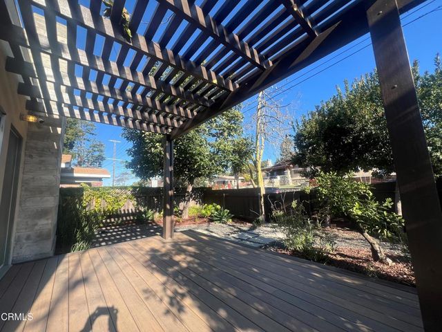 5740 Meridian Street, Los Angeles, CA 90042