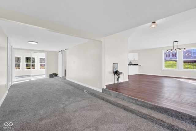 8311 W Old Nashville Road, Columbus, IN 47201