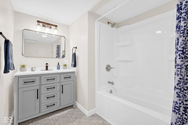 8311 W Old Nashville Road, Columbus, IN 47201