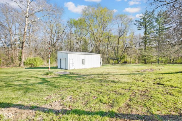8311 W Old Nashville Road, Columbus, IN 47201