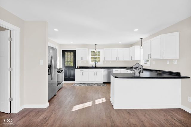 8311 W Old Nashville Road, Columbus, IN 47201