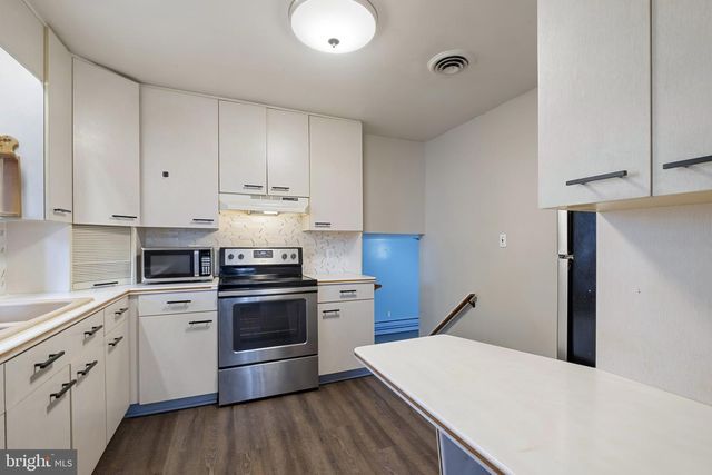 804 SUNSET TER, Dover, DE 19904