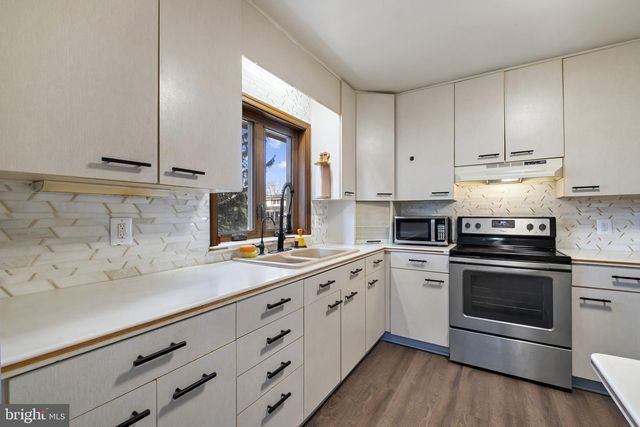 804 SUNSET TER, Dover, DE 19904