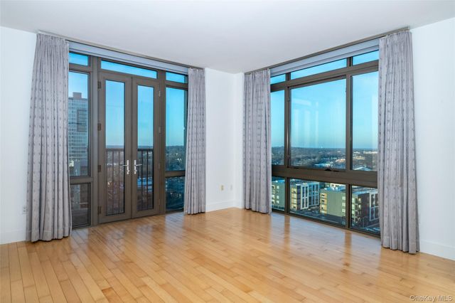 175 Huguenot Street 1401, New Rochelle, NY 10801