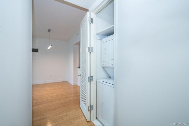 175 Huguenot Street 1401, New Rochelle, NY 10801