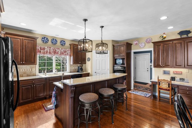 10125 Creek Ridge Trail, Belvidere, IL 61008