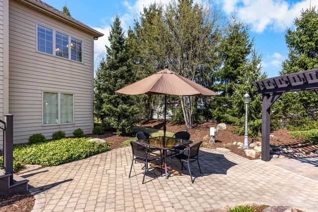 10125 Creek Ridge Trail, Belvidere, IL 61008