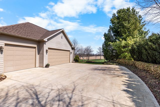 10125 Creek Ridge Trail, Belvidere, IL 61008