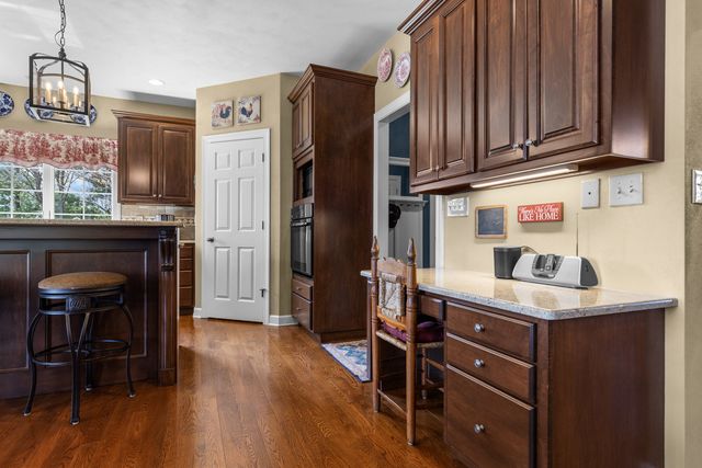 10125 Creek Ridge Trail, Belvidere, IL 61008