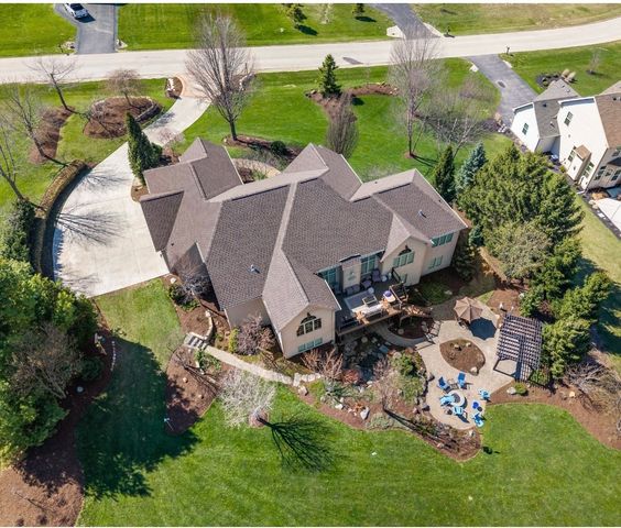 10125 Creek Ridge Trail, Belvidere, IL 61008