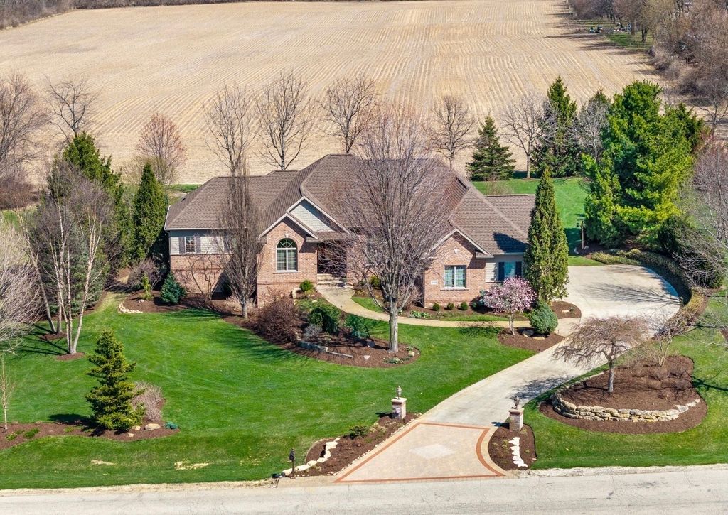 10125 Creek Ridge Trail, Belvidere, IL 61008