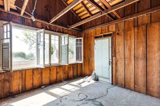 238 Auburn Avenue, Sierra Madre, CA 91024