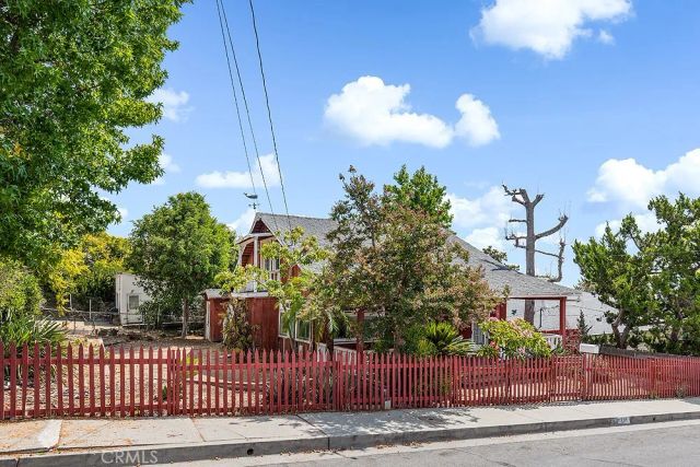 238 Auburn Avenue, Sierra Madre, CA 91024