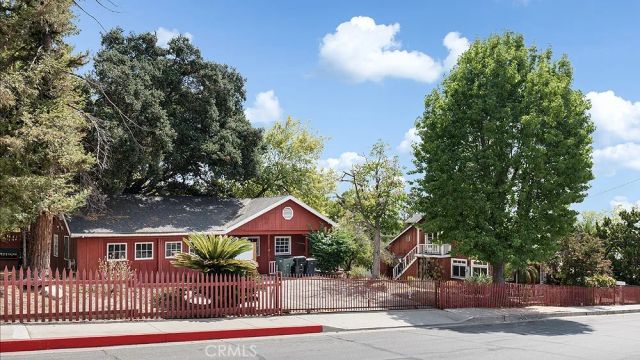 238 Auburn Avenue, Sierra Madre, CA 91024