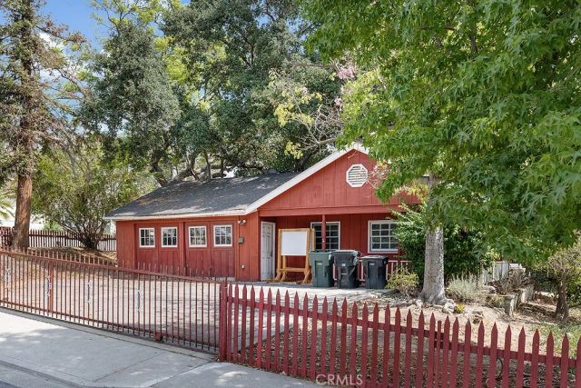 238 Auburn Avenue, Sierra Madre, CA 91024
