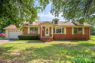 218 S Plantation Road, Lancaster, SC 29720