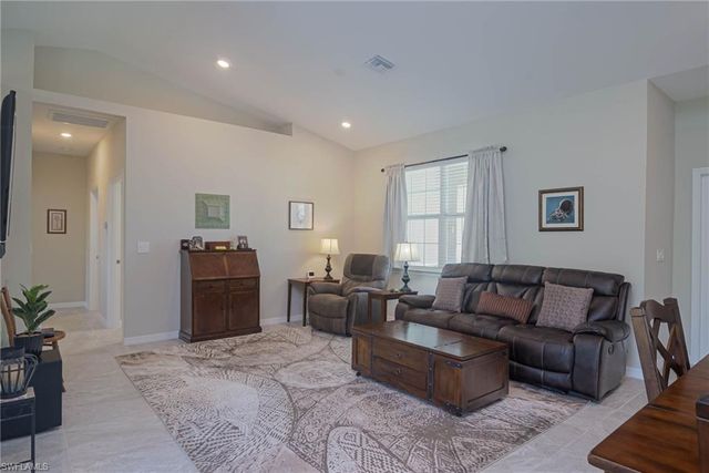 5017 Wild Goose CIR, Labelle, FL 33935