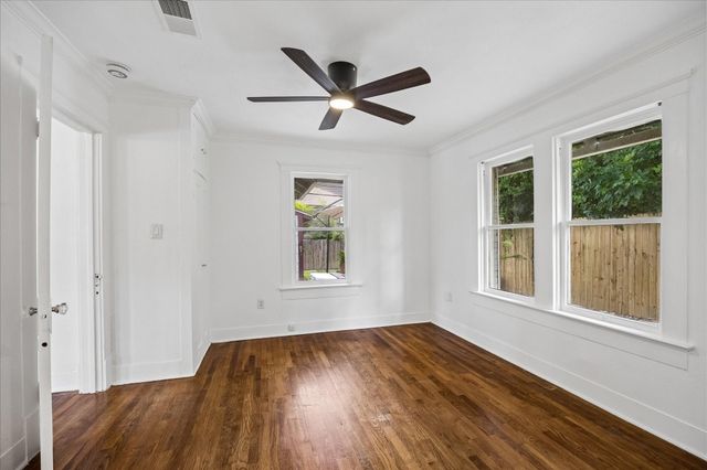 3301 Tampa Street, Houston, TX 77021