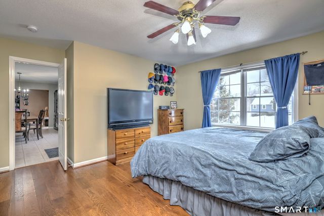 6 Laura Avenue, Prospect, CT 06712