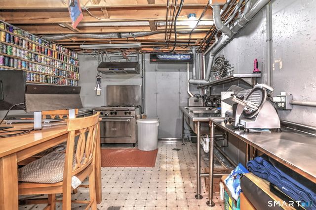 6 Laura Avenue, Prospect, CT 06712