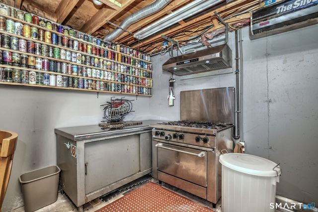 6 Laura Avenue, Prospect, CT 06712