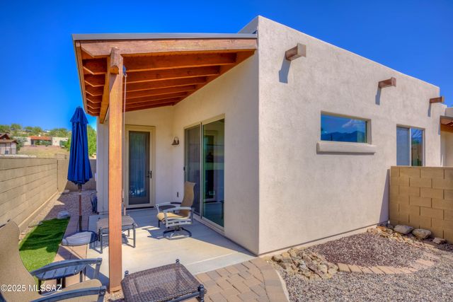 2945 W Stepping Stone Court, Tucson, AZ 85741