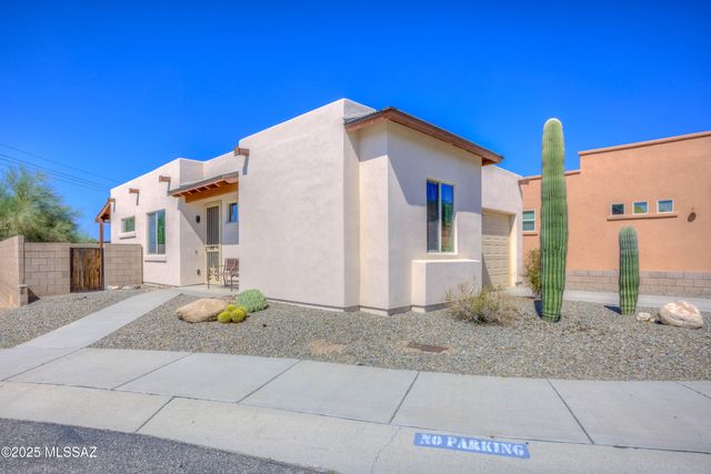 2945 W Stepping Stone Court, Tucson, AZ 85741