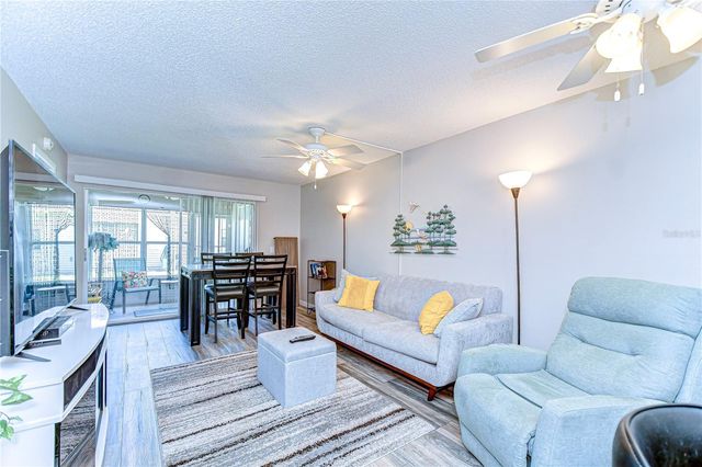 13870 OAKWOOD LANE, Seminole, FL 33776