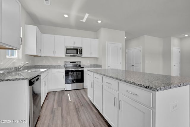 1537 Rodanthe Avenue, Castle Hayne, NC 28429
