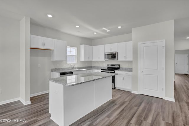 1537 Rodanthe Avenue, Castle Hayne, NC 28429