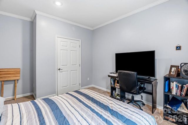 38 Fish Lake Drive, Fletcher, NC 28732
