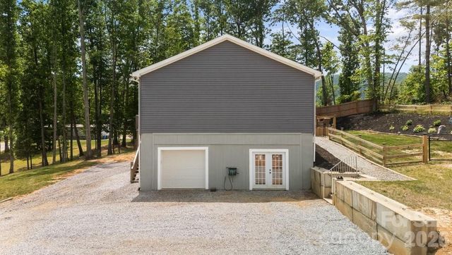 38 Fish Lake Drive, Fletcher, NC 28732