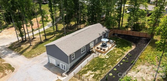 38 Fish Lake Drive, Fletcher, NC 28732